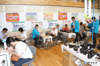 AiCTアイクト交流棟内・販売会様子